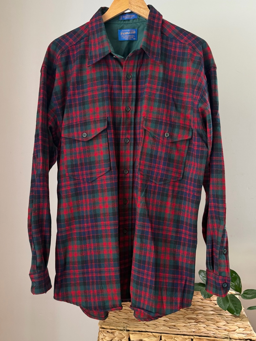 Men's Vintage PENDLETON Outdoorsman Wool Flannel Button Down Shirt USA Size XL